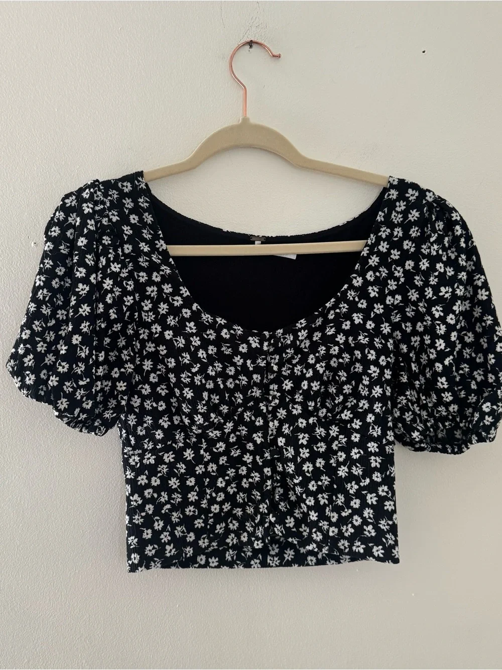 Free People Black Floral Puff Sleeve Crop Top - Size S